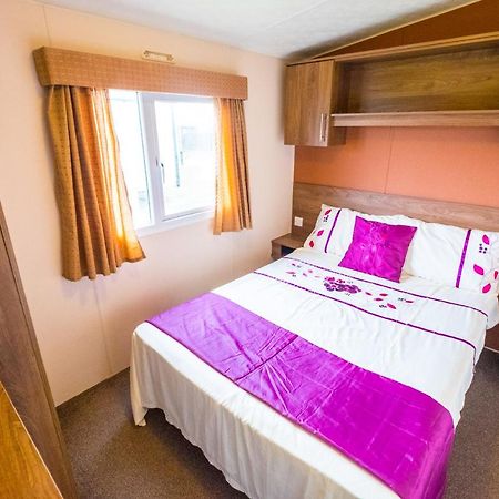 Camber Sands 3 Bedrooms Pet Friendly X2Dogs Parkdean East Sussex Luaran gambar